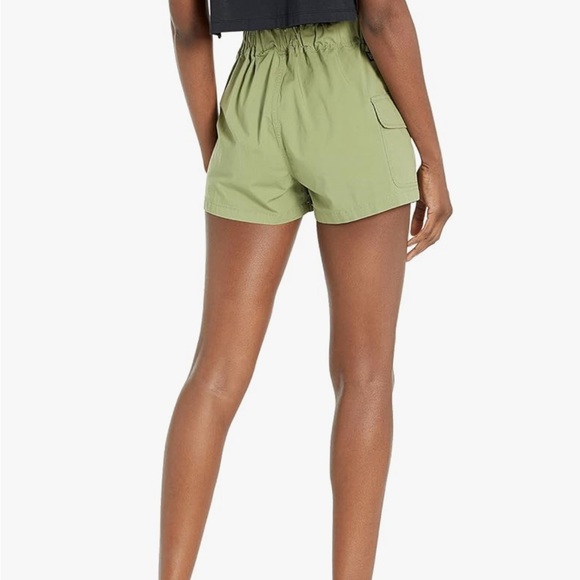 Mountain Hardwear Cascade Pass hiking short - Picture 2 of 9